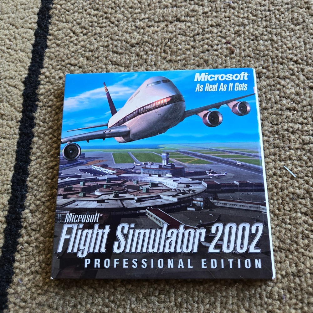 Microsoft Flight Simulator 2002 Professional Edition PC 3-Disc Set X08-55842
